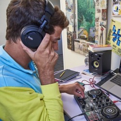 Hercules Hdp Dj45 Słuchawki Przewodowa Opaska Na Głowę Muzyka Czarny