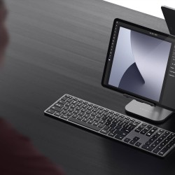 Satechi Slim X3 - Klawiatura Z Układem Numerycznym Bluetooth Do Czterech Urządzeń Usb-C Us International (Silver)