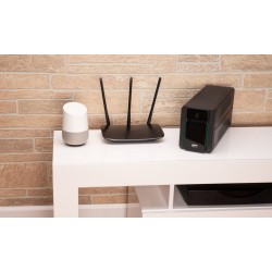 Apc Back-Ups 750Va 230V Avr Iec/Sockets
