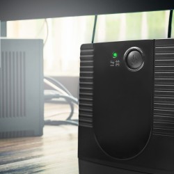 Qoltec Zasilacz Awaryjny Ups Line Interactive | Monolith | 1000Va | 600W